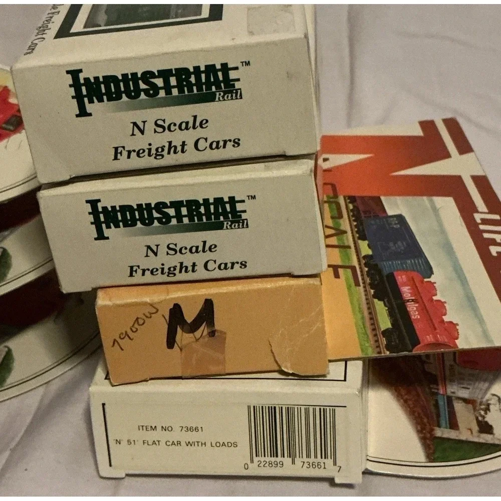Lot Of 10 N Scale Frieght Cars, Tankers, Hoppers, Box‎ Cars, Bachmann #1